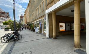 Schaukasten Einkaufsmeile